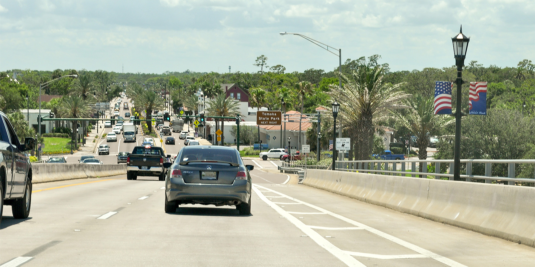 Photo of traffic over a bridge in Florida