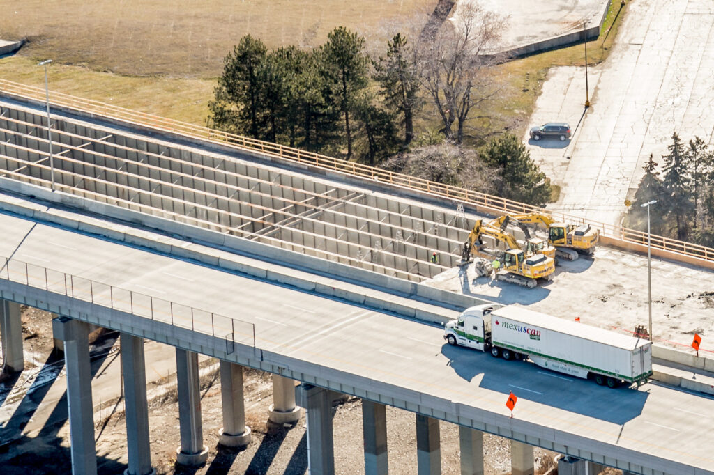 Photo of I-74 over the Rouge River under construction