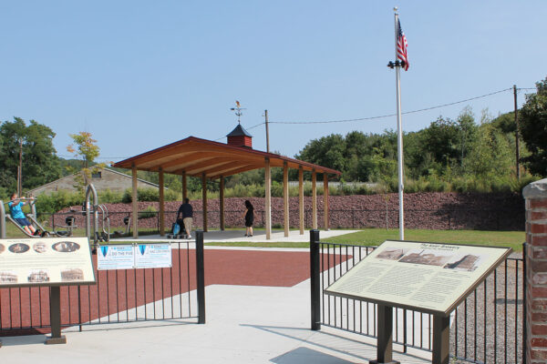 Photo of the entrance to Kaier's Community Park in Manahoy City