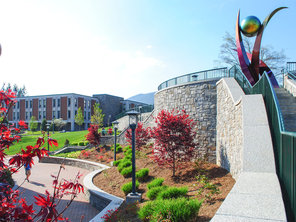 Photo of the outside dining hall in Appalachian State University (ASU) in North Carolina