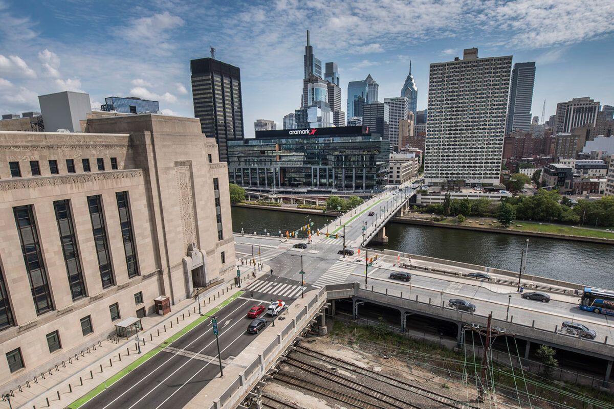 A photo of the Chestnut Street bridges from above