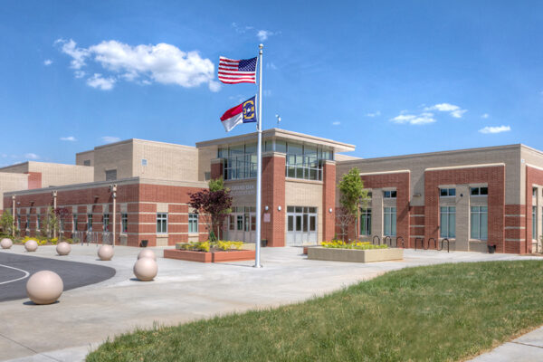 Photo of Grand Oak Elementary School in North Carolina