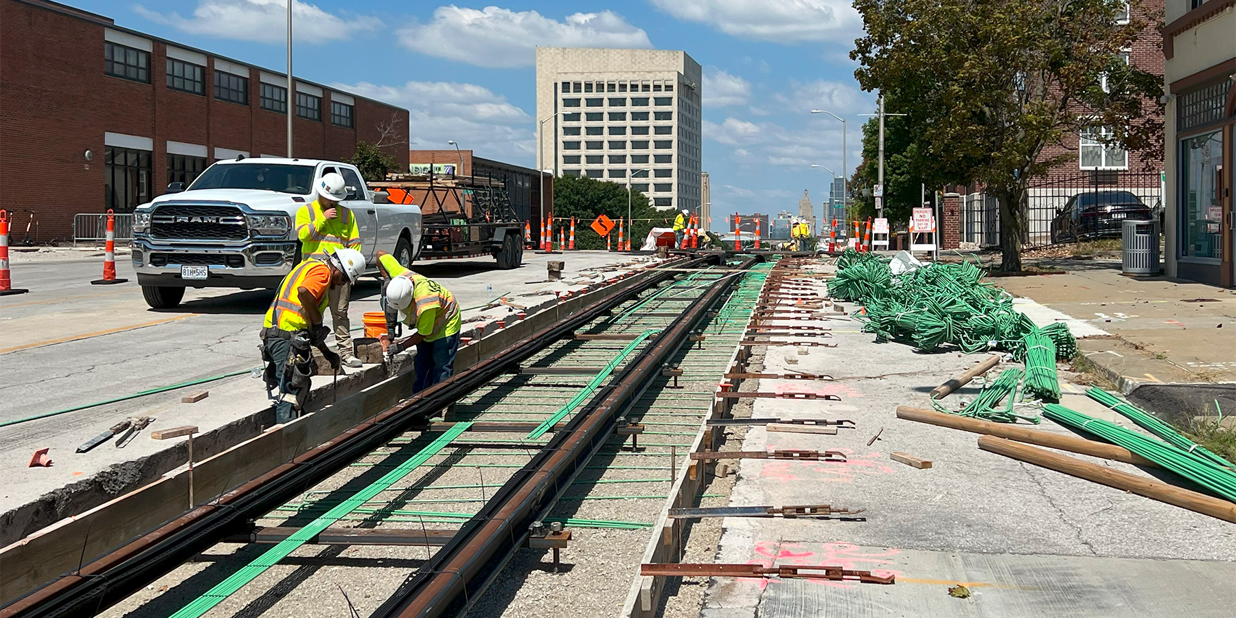 Construction photo of the Kansas City Streetcar Main Street extension