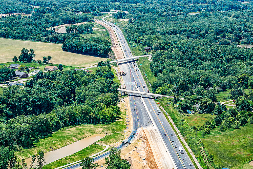 A photo of the I-94 six lane divided freeway from above