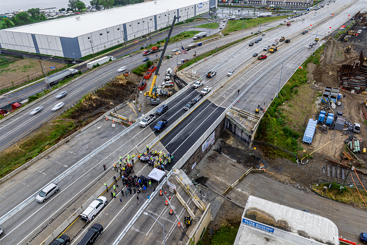 aerial photo of temporary roadway built to replace a collapsed bridge on I-95 in Philadelphia