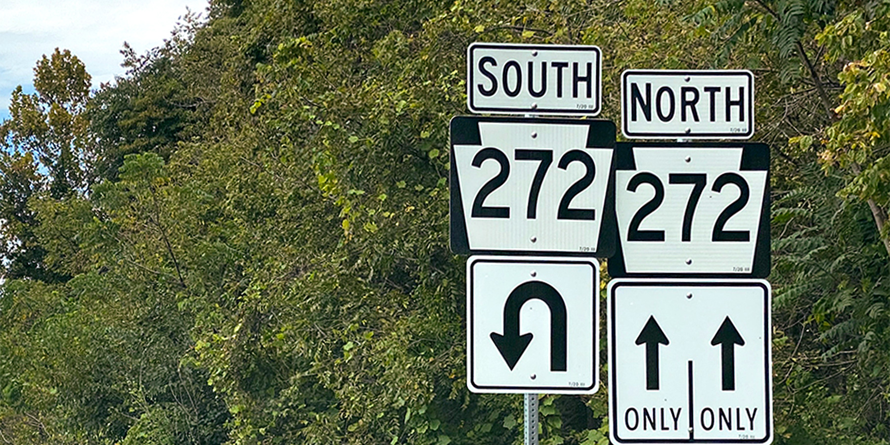 Photo of U-Turn signs at SR 272 in Lancaster, Pennsylvania