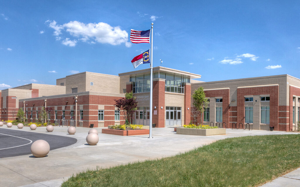 Photo of Grand Oak Elementary School in North Carolina