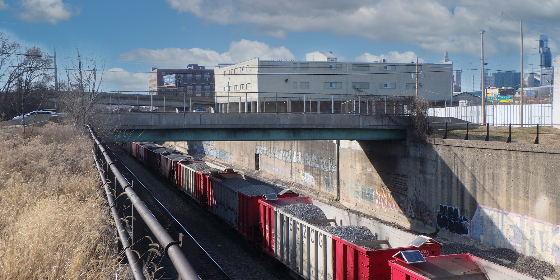 photo of a bridge over railroad tracks in Kansas City, MO