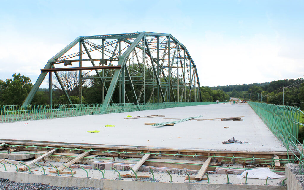 Photo of construction of the bridge over the Duck River in Tennessee