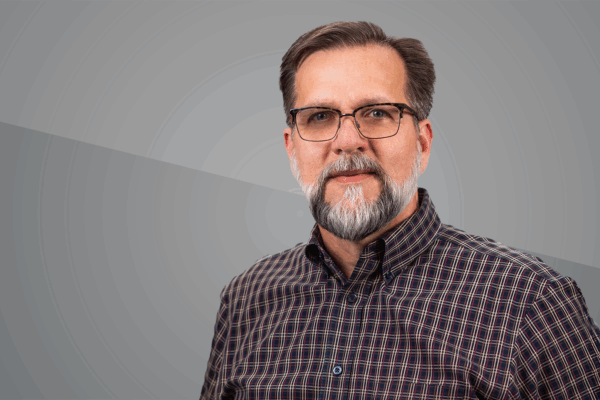 Headshot of Joel Rey