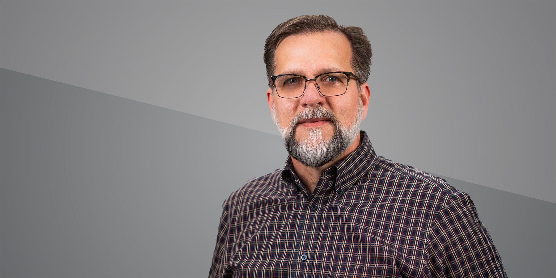 Headshot of Joel Rey