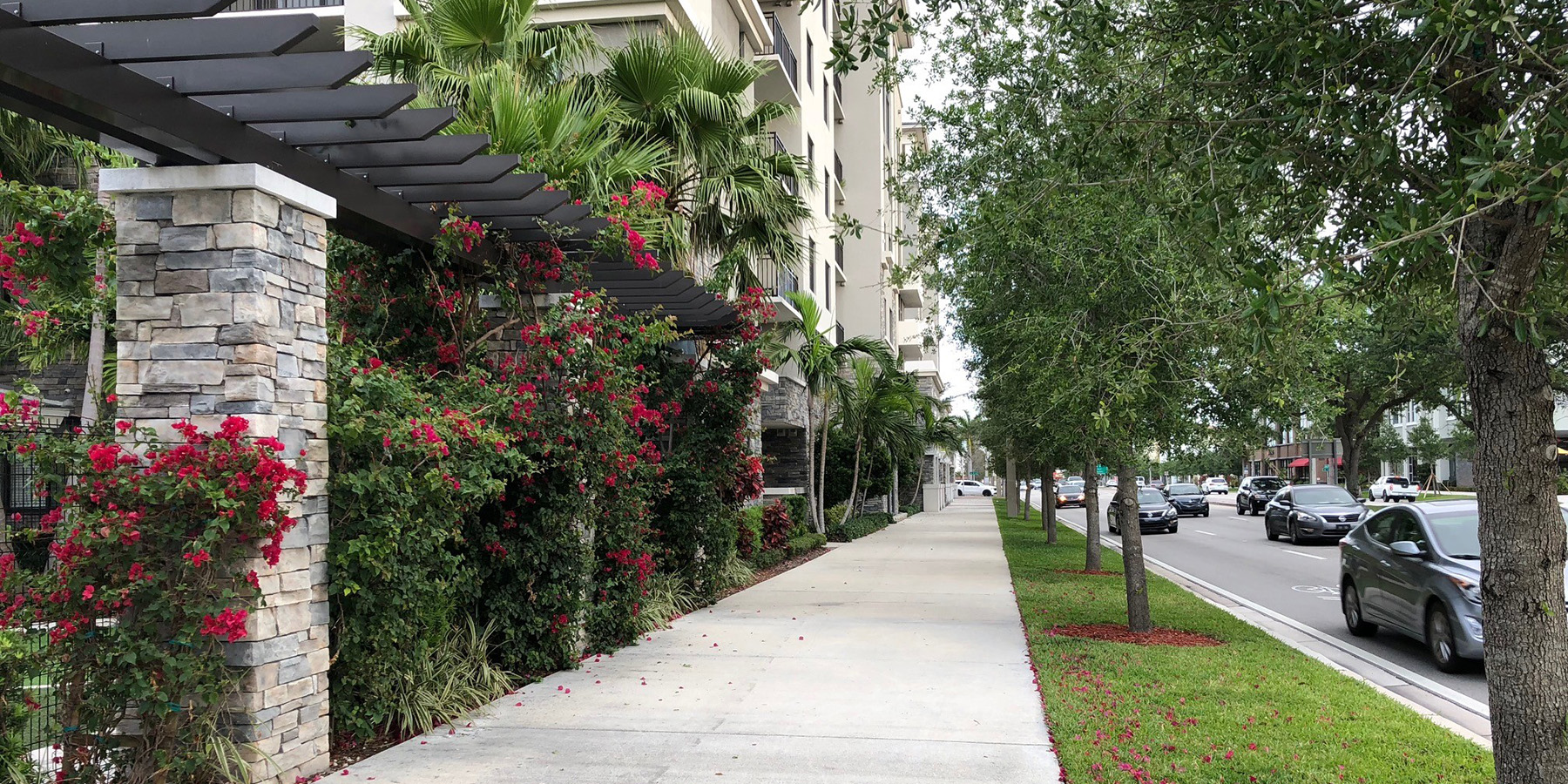 Landscaped Fort Lauderdale sidewalk
