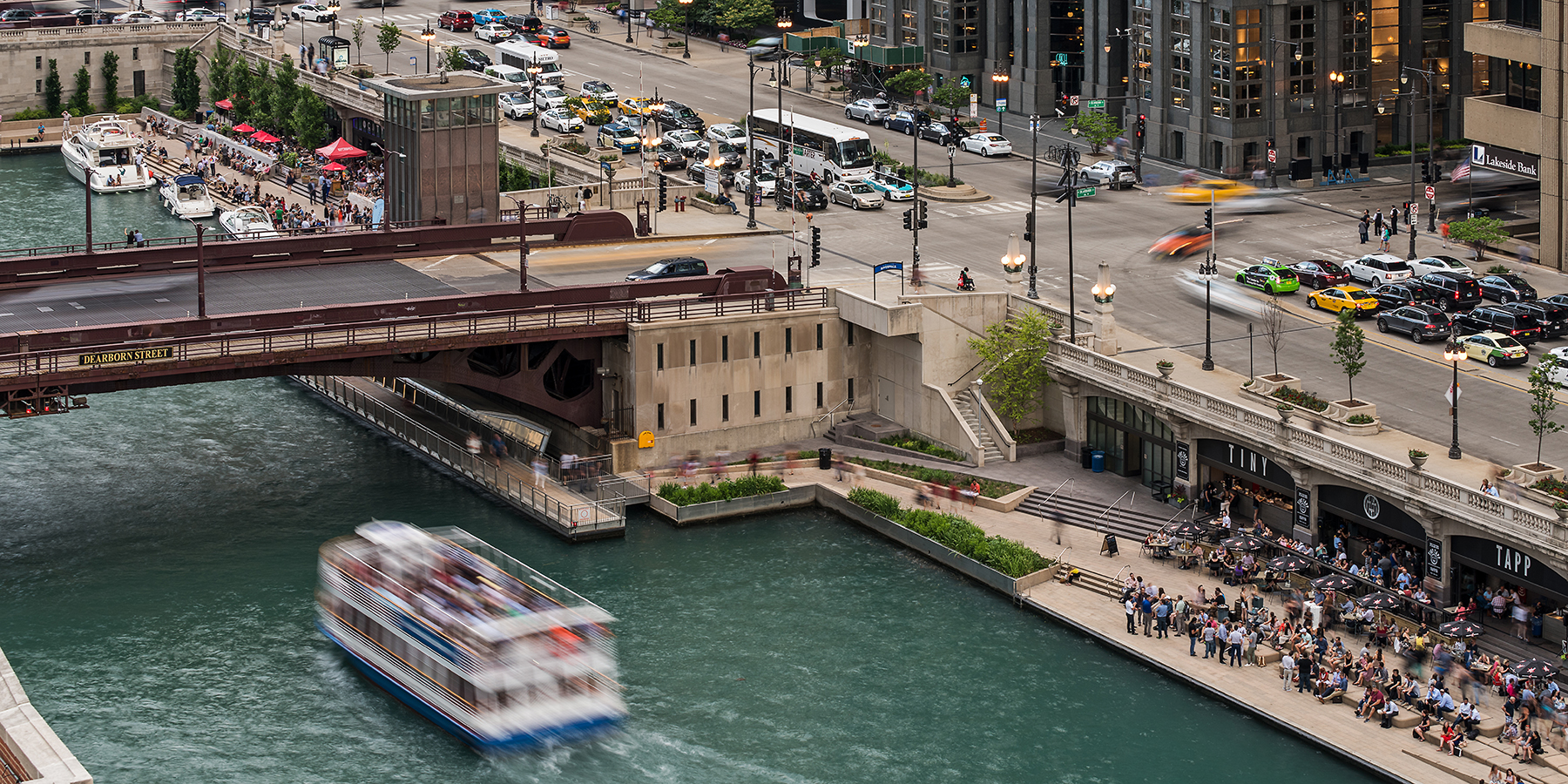 aerial view of the Chicago Riverwalk